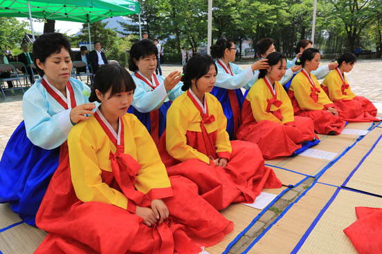 竹西楼传统成年仪式